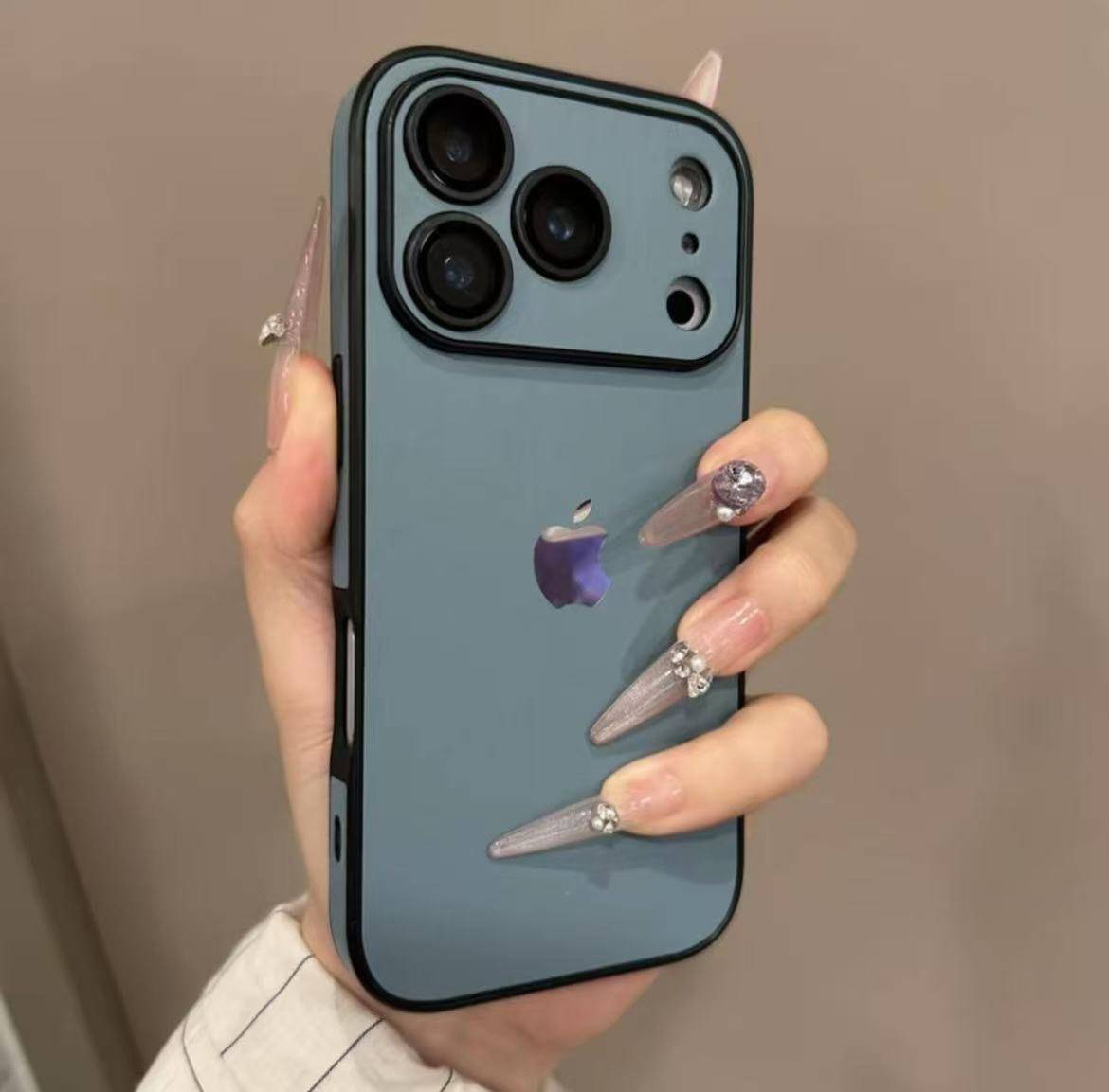 【新品17上市 順豐免運】iPhone高級質感細膩素皮 鏡頭全包防摔保護殼 防刮耐磨 清爽不油膩 不留指紋！