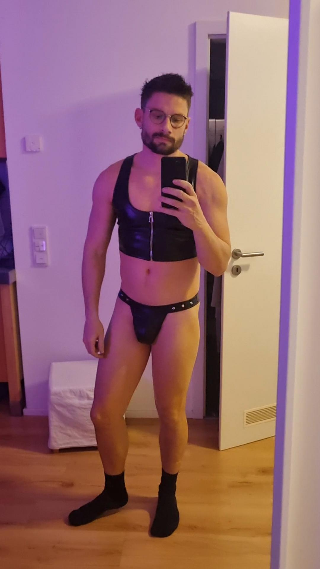 Mysteryglove Men's Pu Leather Harness and Thong Set - Strong and Provocative