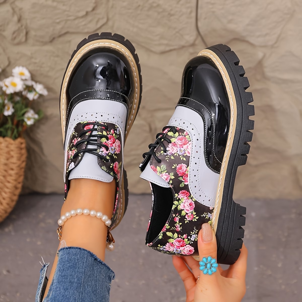 Women's Floral Brogue Single Loafers