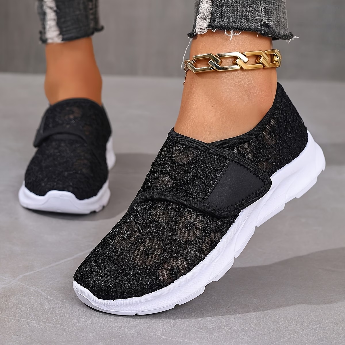 Women's Floral Embroidery Lace Sneakers