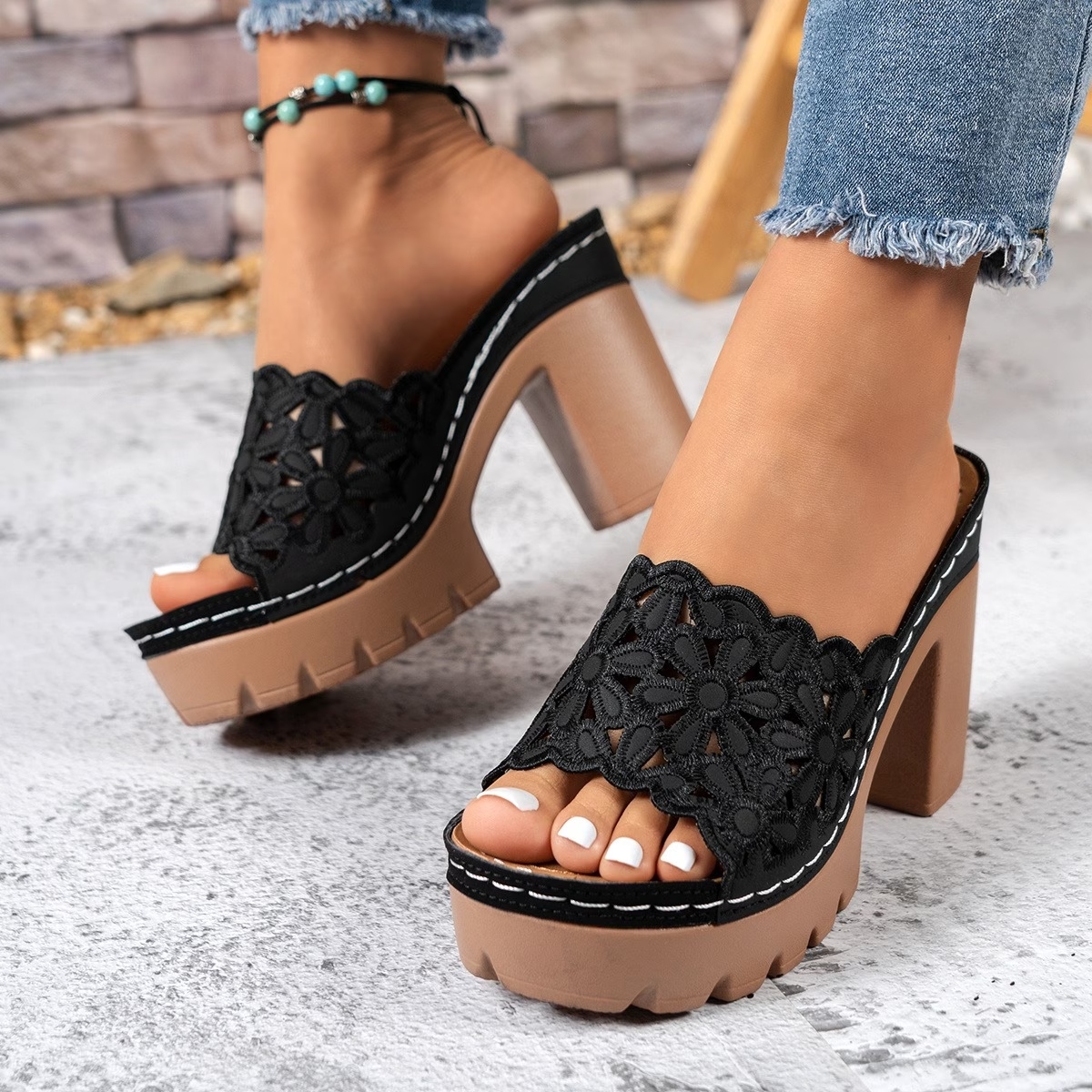 Women's Hollow Thick Sole Slides