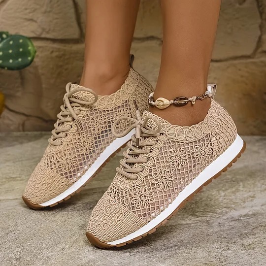 Floral Embroidery Casual Sneakers