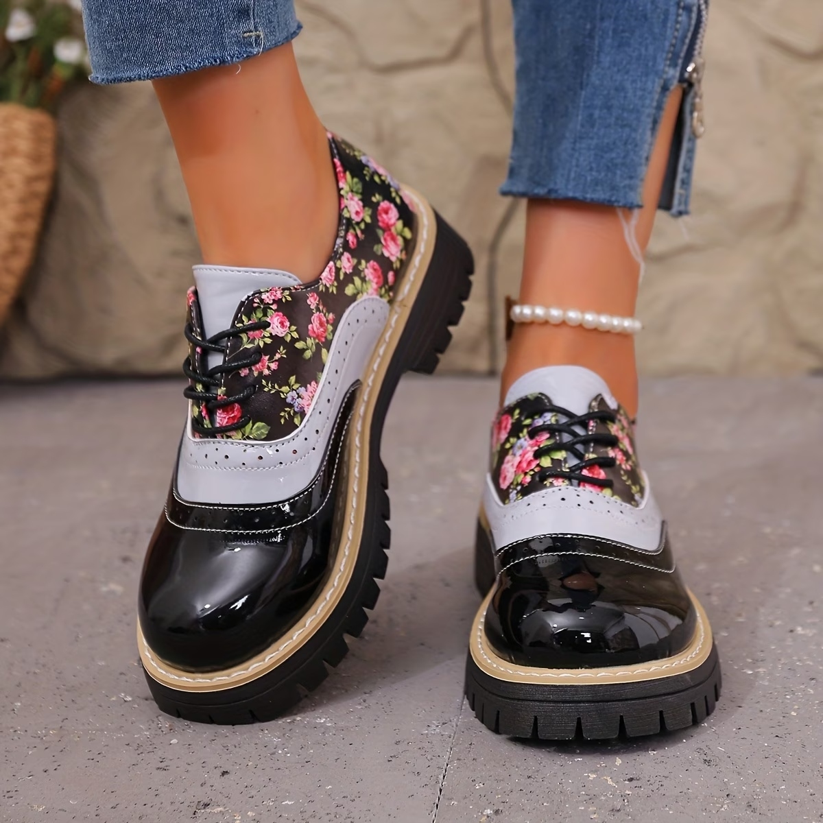 Women's Floral Brogue Single Loafers