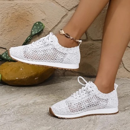Floral Embroidery Casual Sneakers
