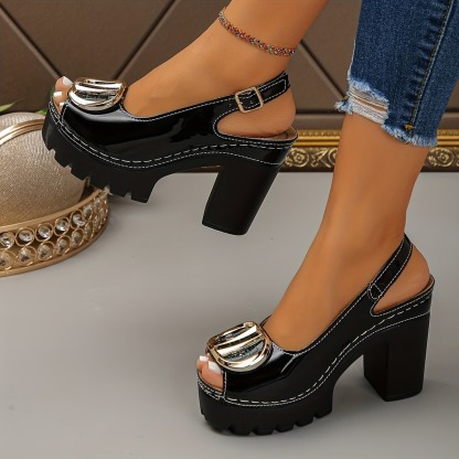 Women's Vintage Metal Buckle Pumps