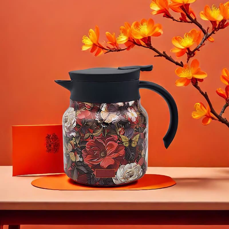 Retro floral pattern teapot