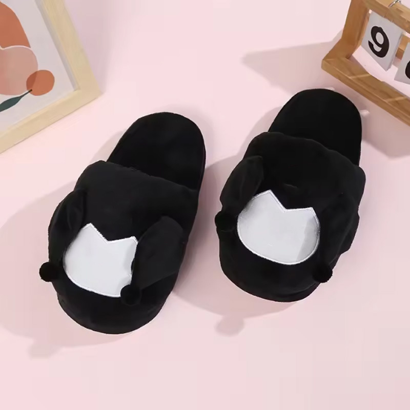 Ear-moving warm slippers