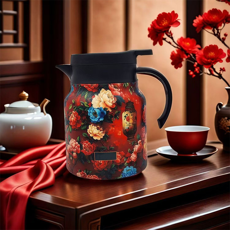 Retro floral pattern teapot