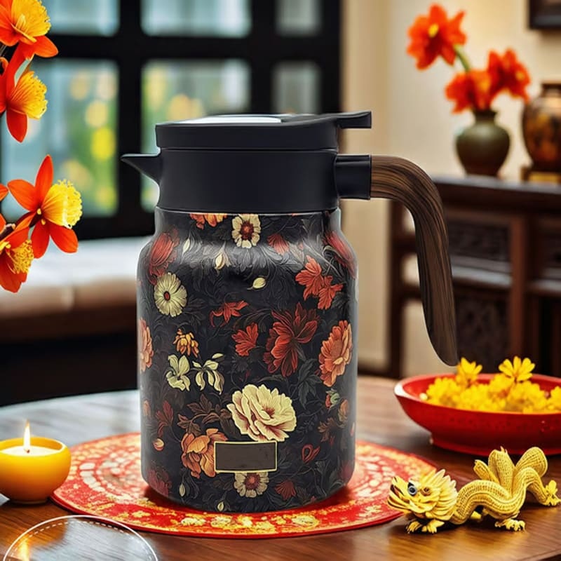 Retro floral pattern teapot