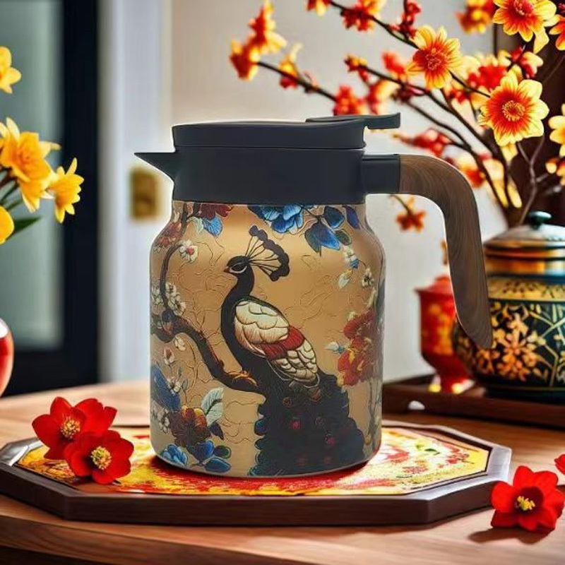 Retro floral pattern teapot