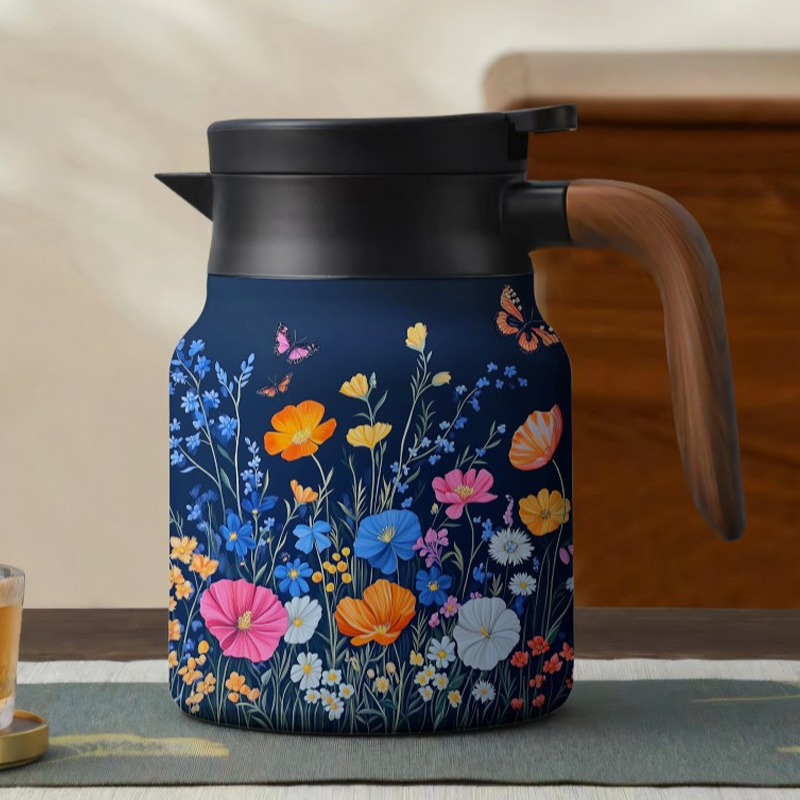 Retro floral pattern teapot