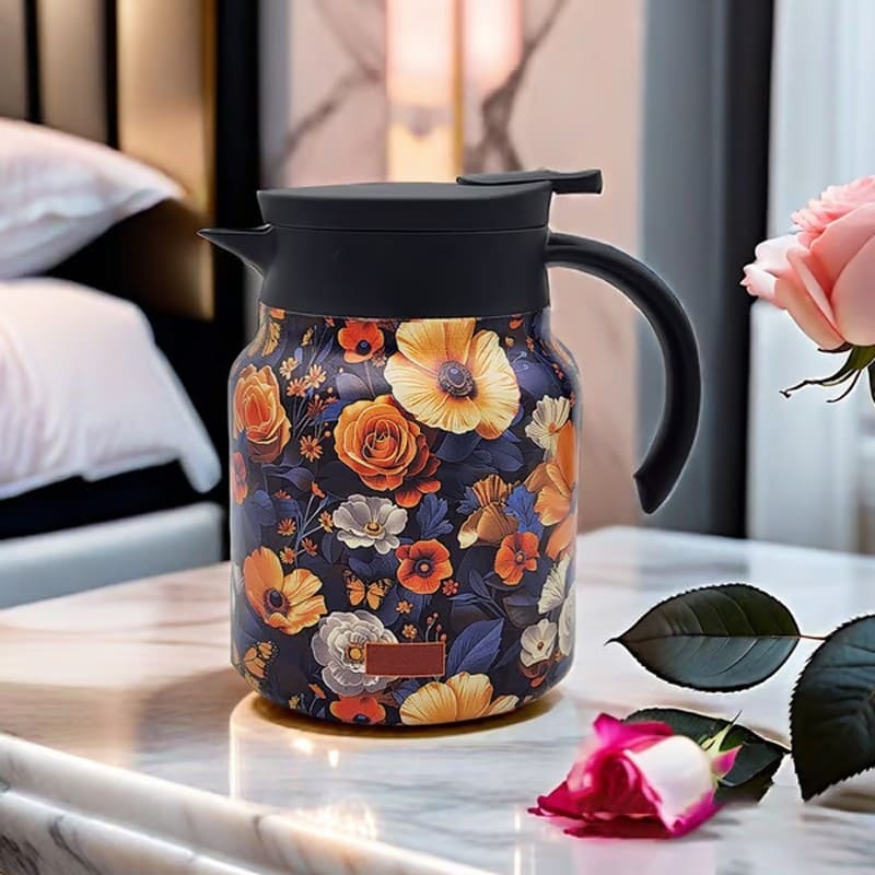 Retro floral pattern teapot