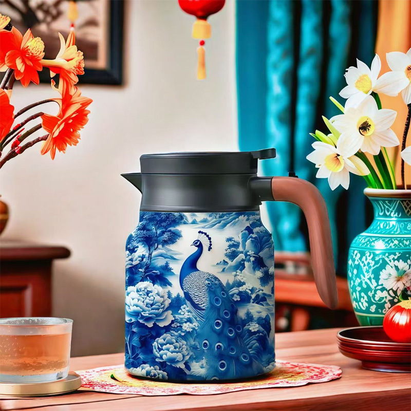 Retro floral pattern teapot