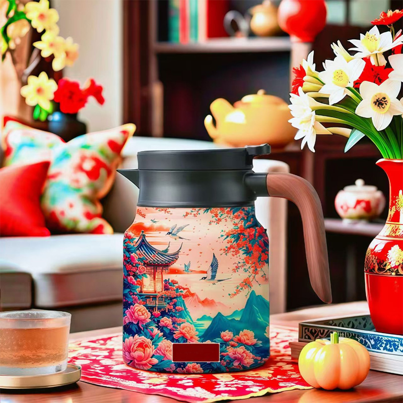 Retro floral pattern teapot