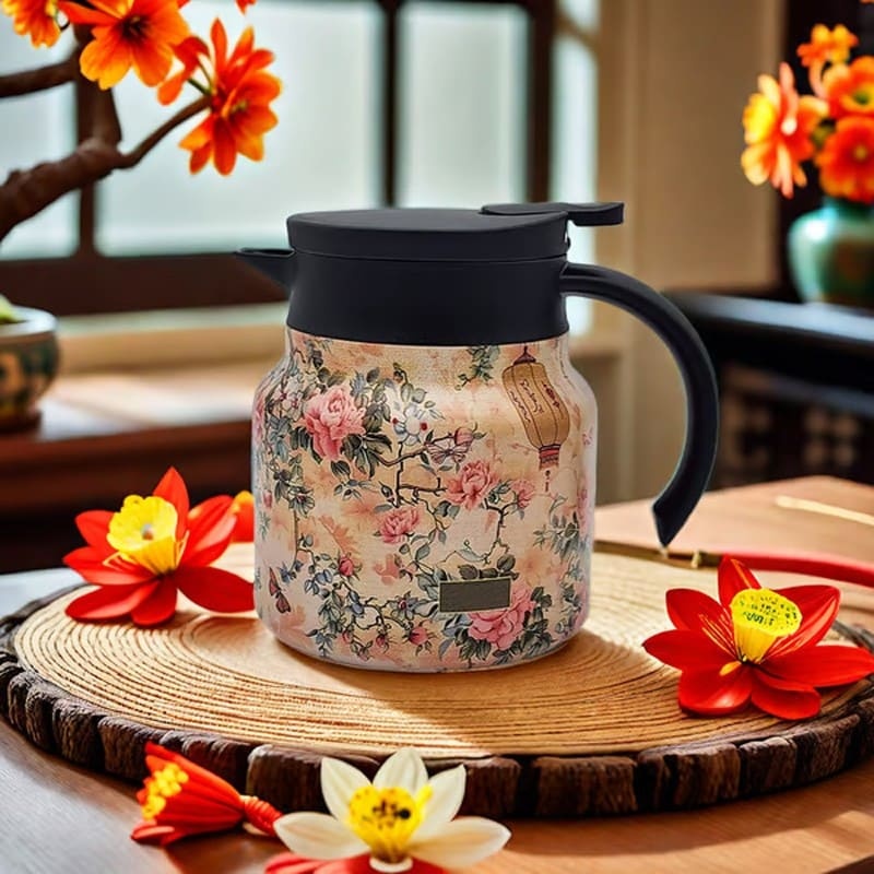 Retro floral pattern teapot