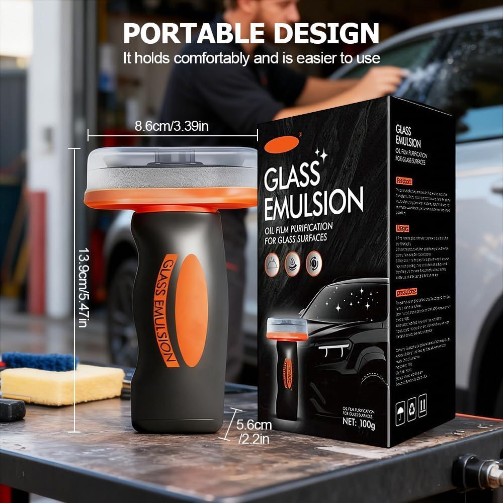 Car glass cleaning brush for removing oil film