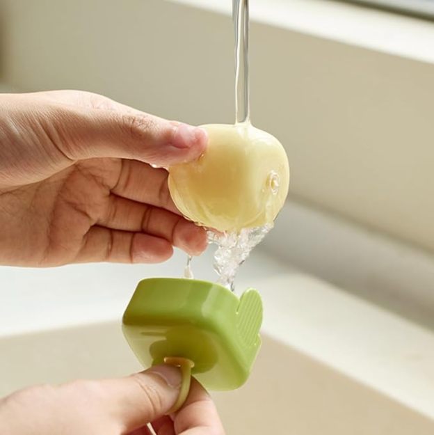 Powerful clothing lint remover