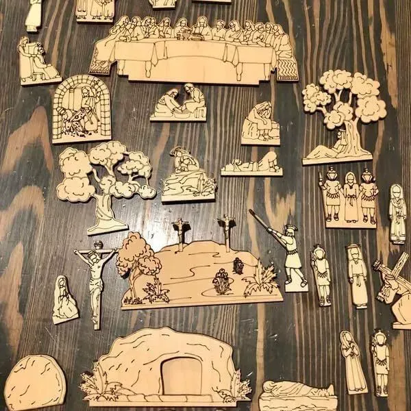 ✝️ 2025 Family Easter Holy Week Gift – Wooden Holy Week Book Toy Set