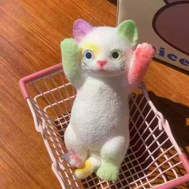 Simulation cat squeezing toy