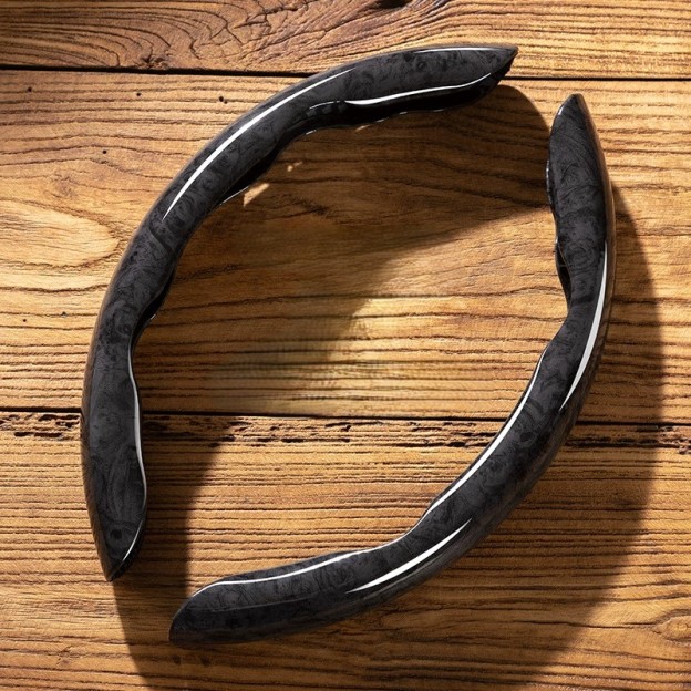Rosewood Steering Wheel Cover – Elegant, Non-slip, Comfortable