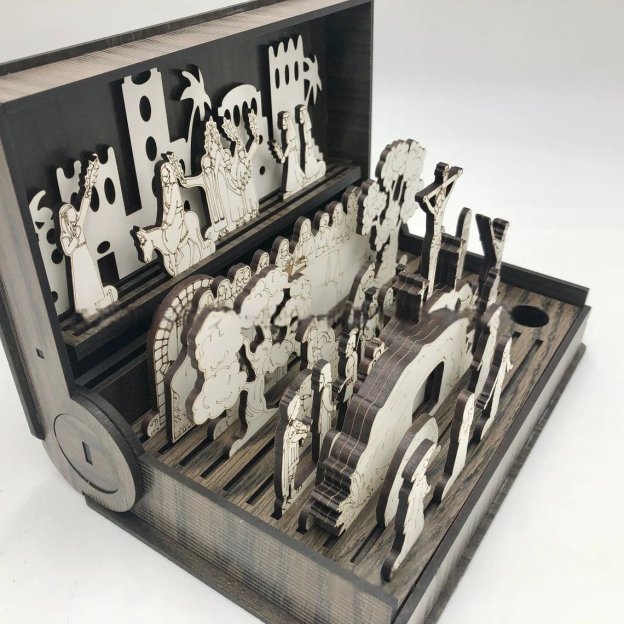 ✝️ 2025 Family Easter Holy Week Gift – Wooden Holy Week Book Toy Set