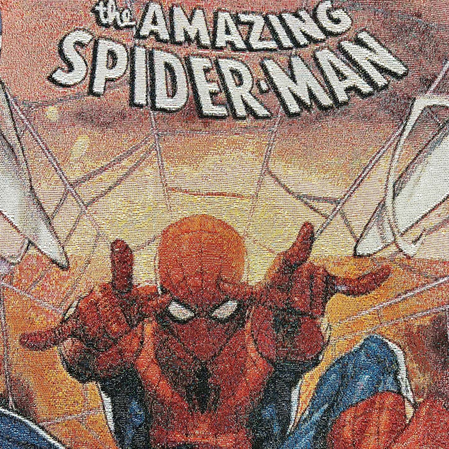 SPIDER-MAN TAPESTRY HOODIE Tapestryifeel