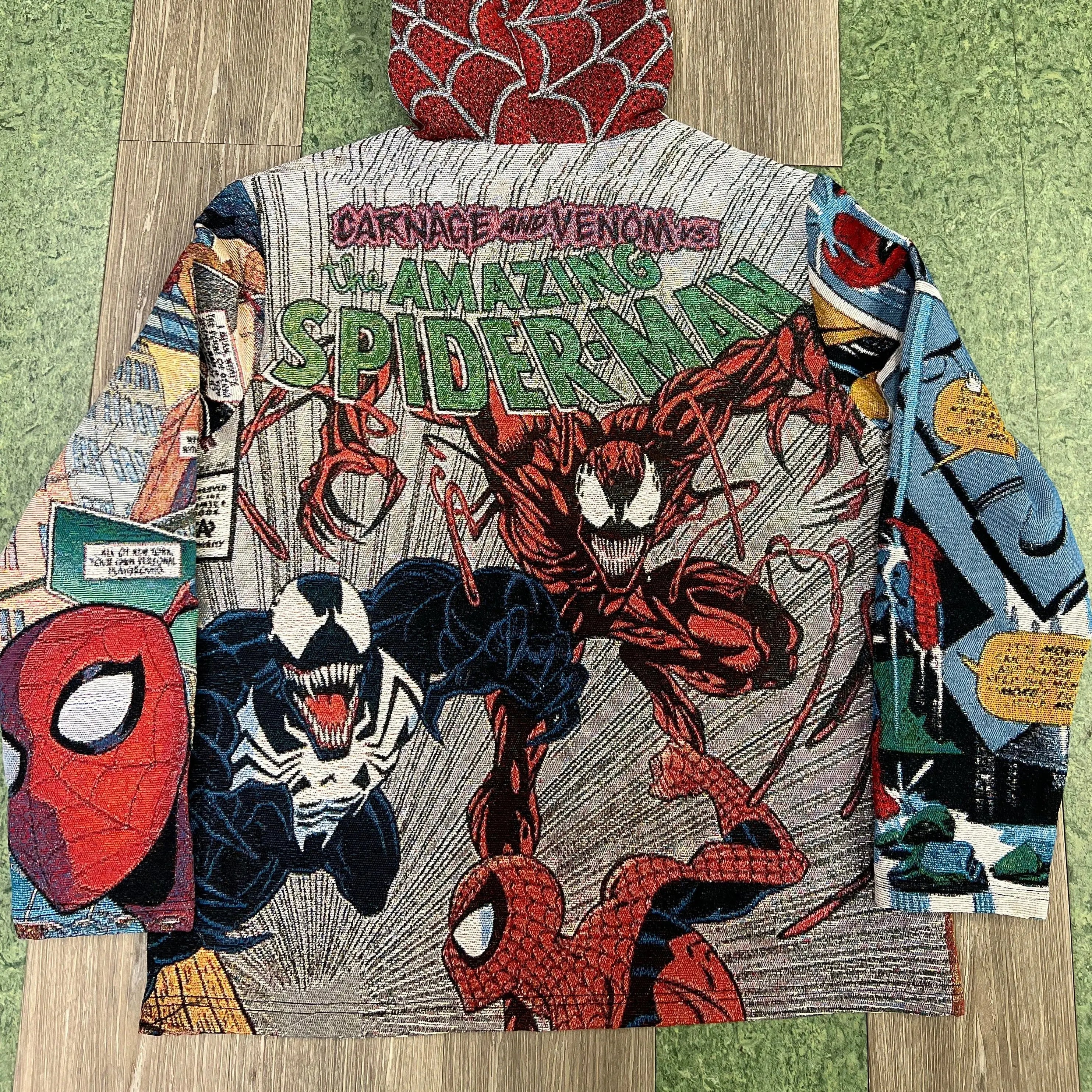 SPIDER-MAN TAPESTRY HOODIE Tapestryifeel