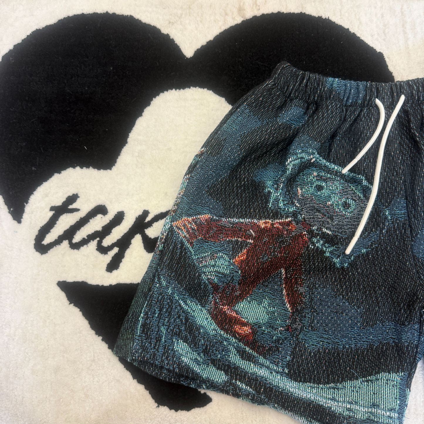 Coraline fans, level up your look! tapestryifeel offers exclusive Coraline shorts. Wear your favorite animated adventure and make a unique statement this summer. 