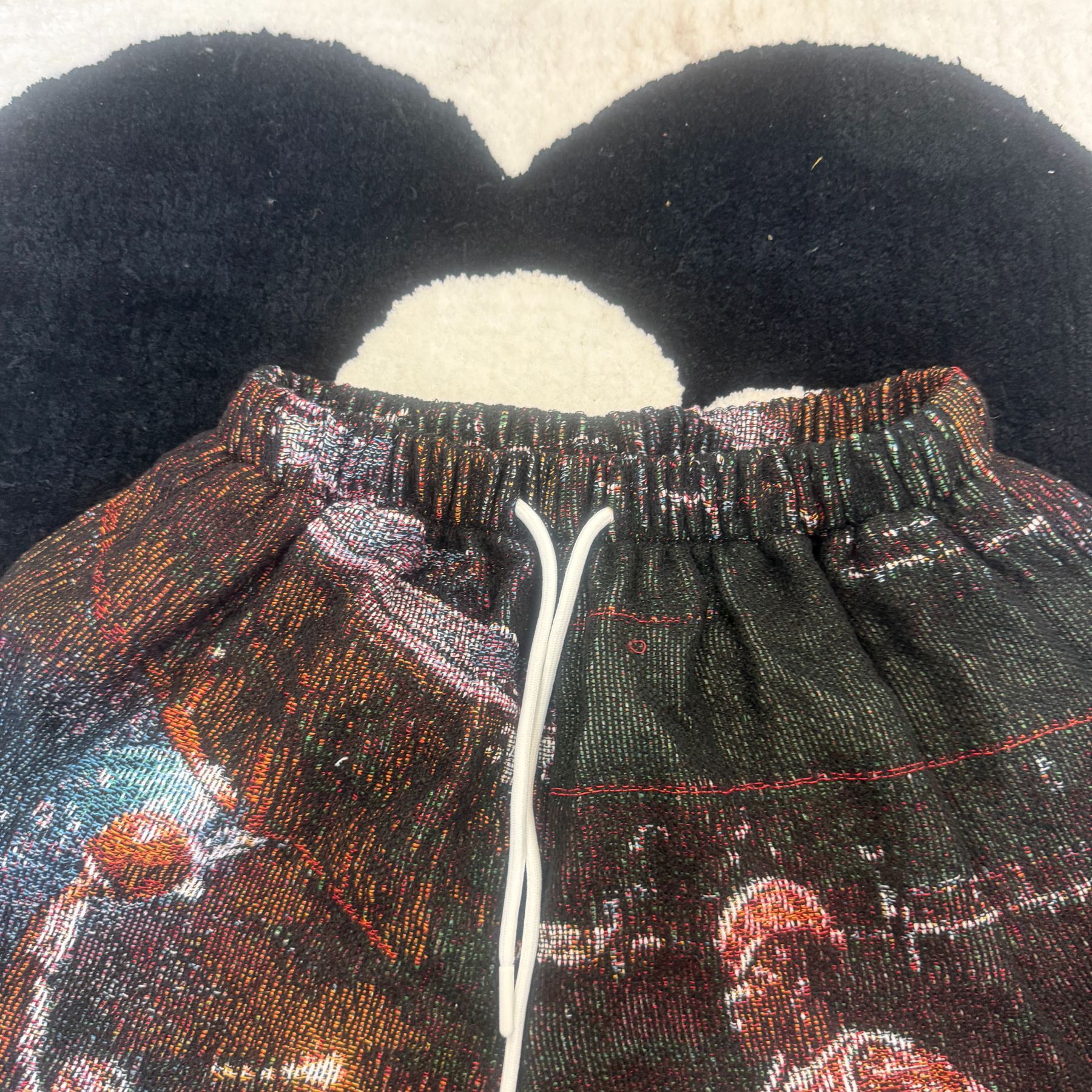 Channel the GOAT! Grab tapestryifeel's exclusive Michael Jordan shorts. Dominate the court & street in style. Comfortable, iconic, and a must-have for fans!