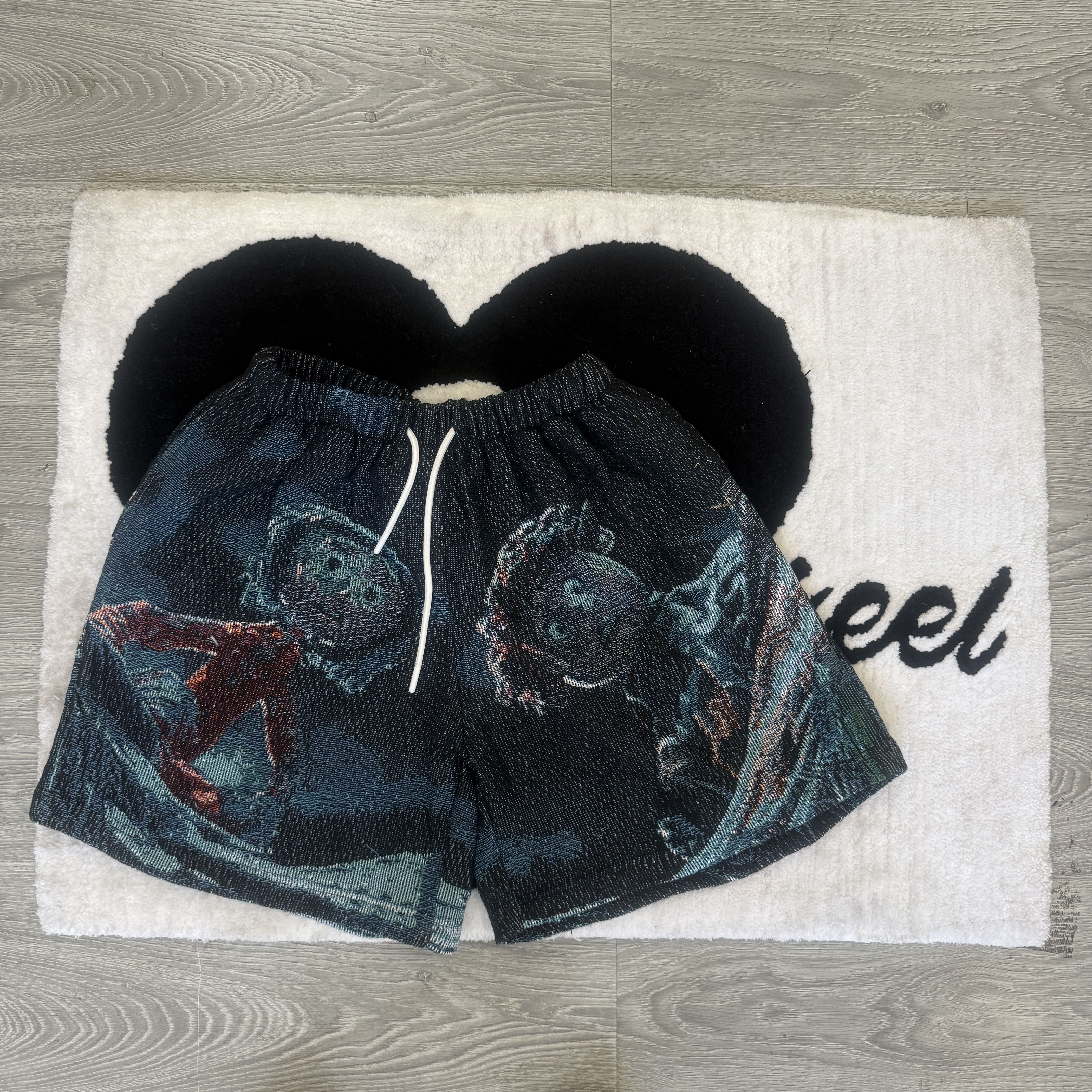 Coraline fans, level up your look! tapestryifeel offers exclusive Coraline shorts. Wear your favorite animated adventure and make a unique statement this summer. 