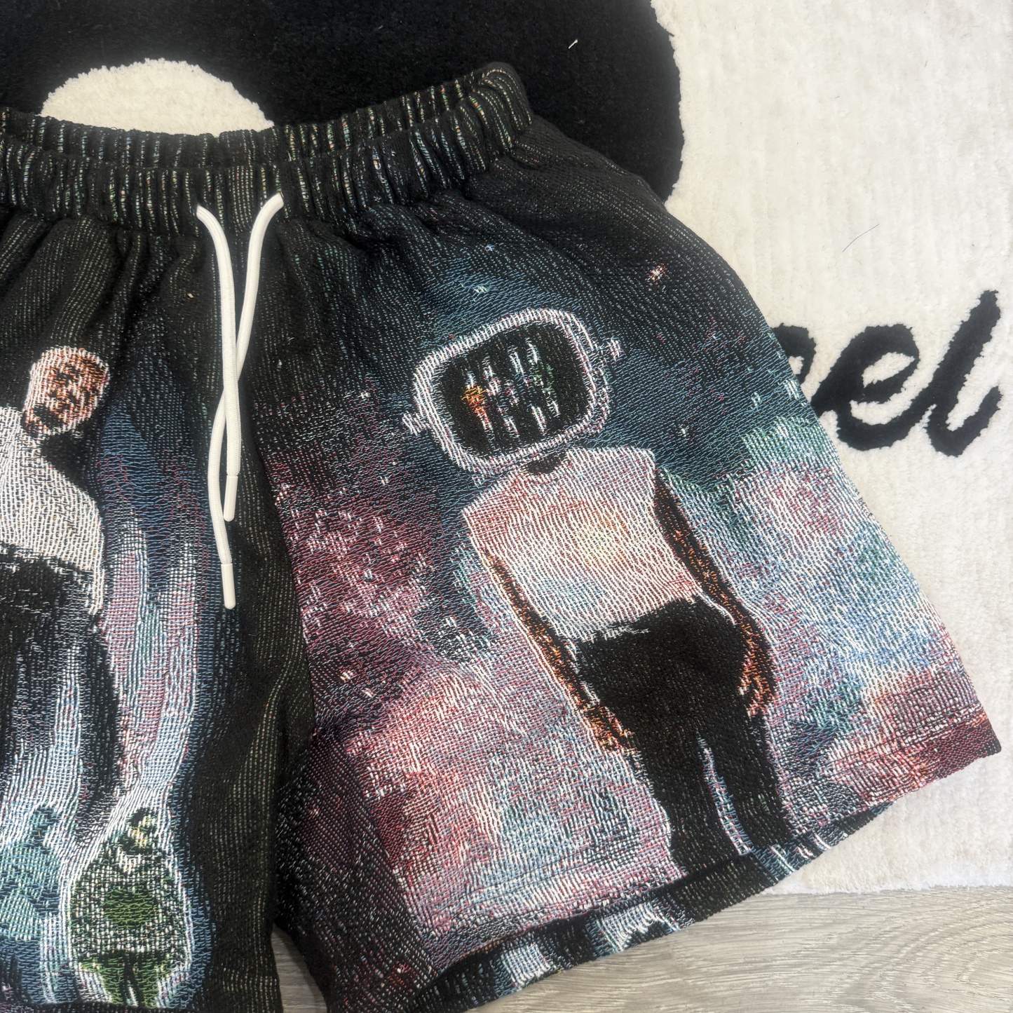 Move like Breezy! Grab tapestryifeel's exclusive Chris Brown shorts. Fuse his iconic style with your daily look. Comfortable, fresh, and a must-have for fans!