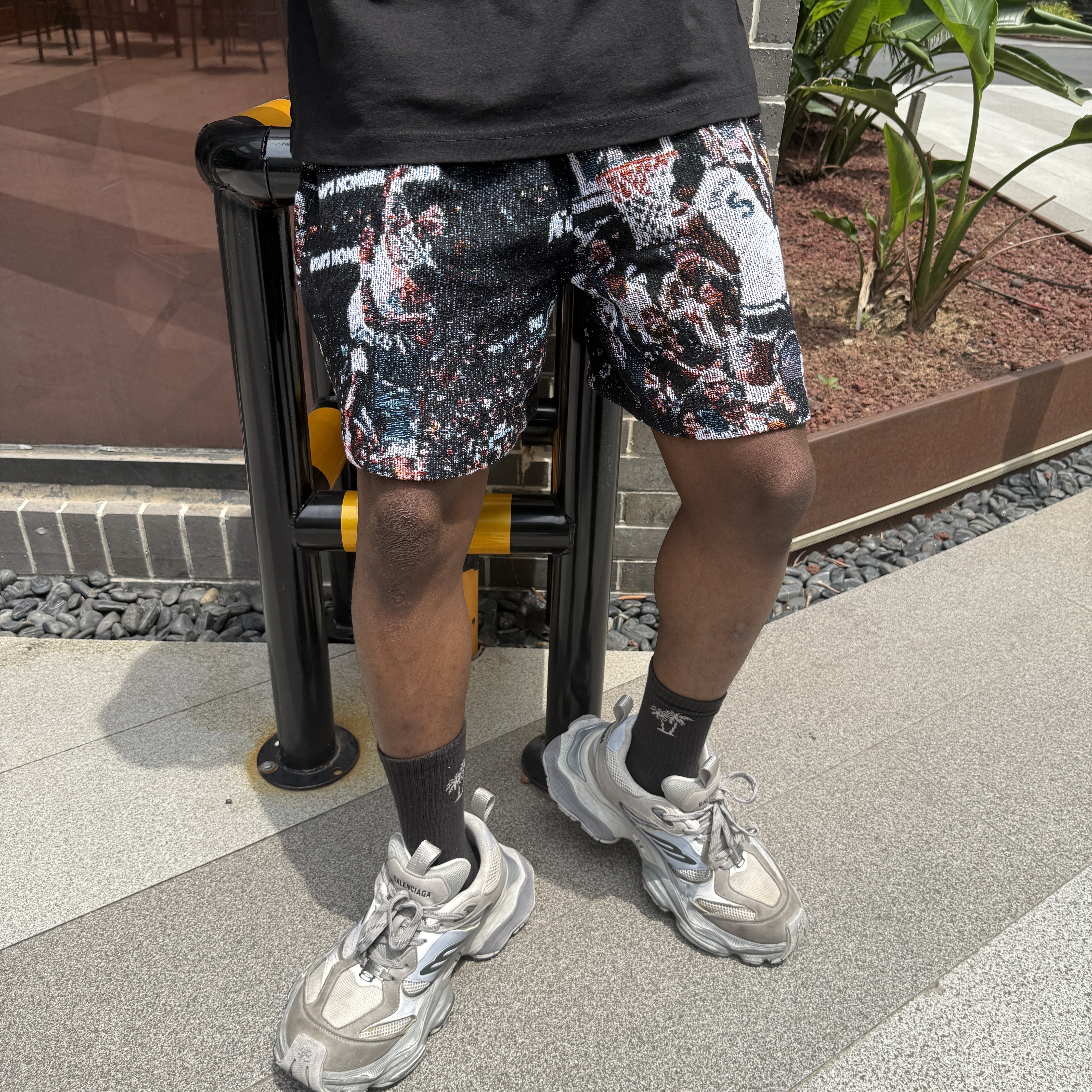 Unleash your inner Ant-Man! Grab tapestryifeel's exclusive Anthony Edwards shorts. Dominate the court & street in style. Comfortable, cool, and a must-have for fans! 