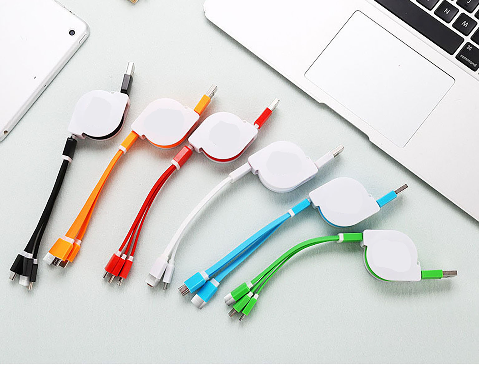 3 - in - 1 Retractable Data Cable