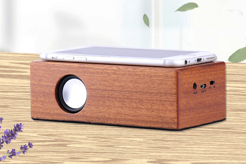 Wooden Mini Wireless Speaker