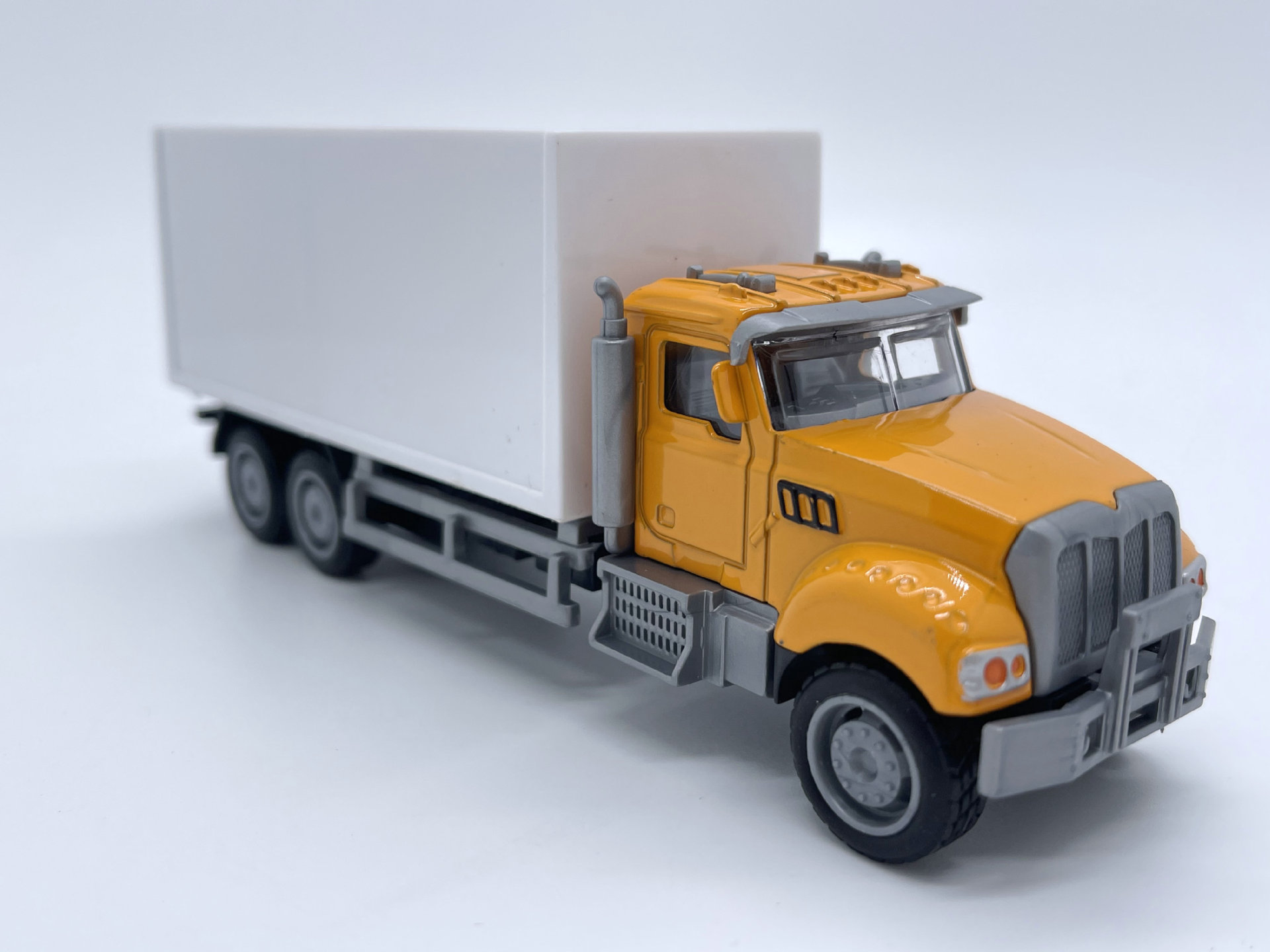 6.1" Pull Back Toy Semi Truck