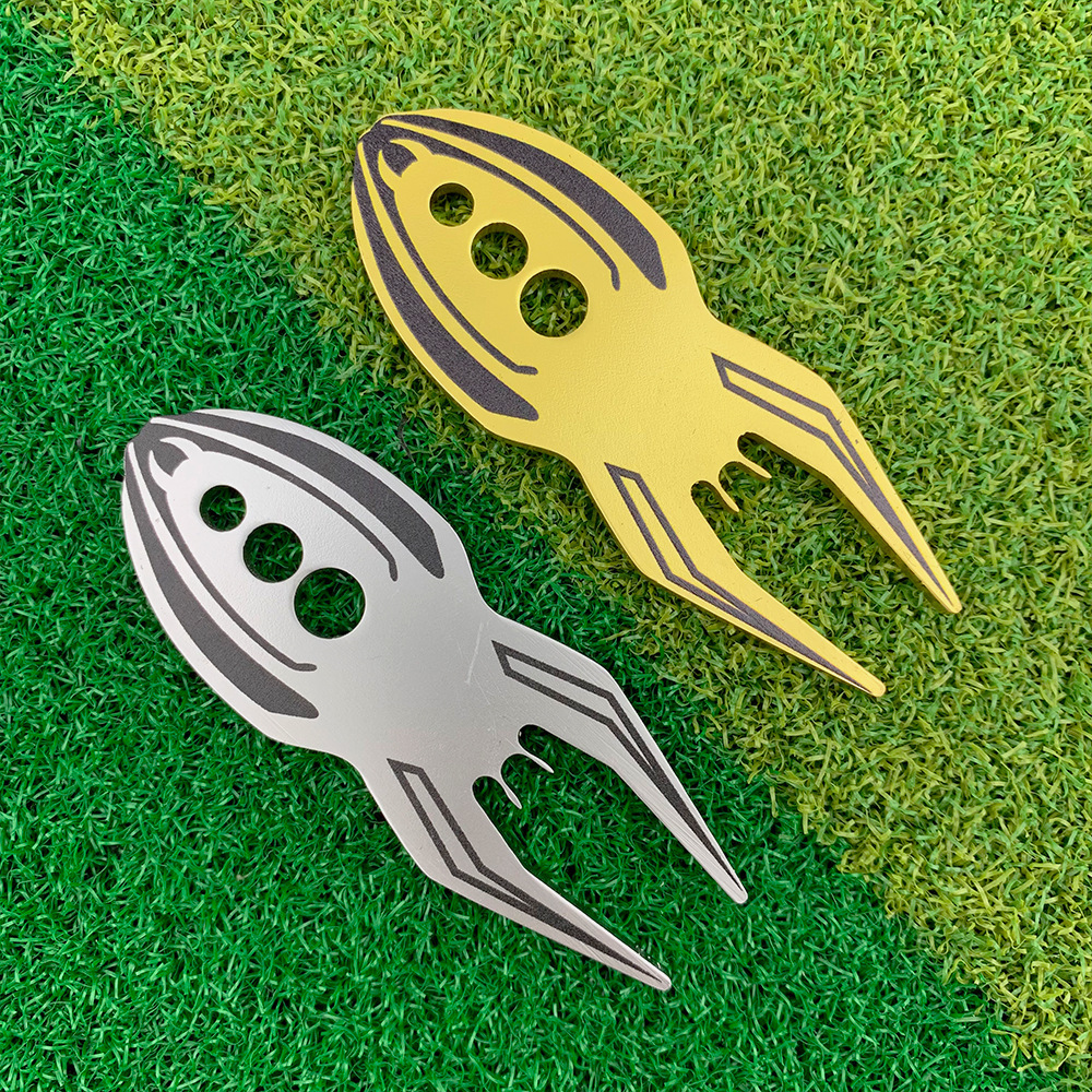 Spider Shaped Golf Divot Repair Tool
