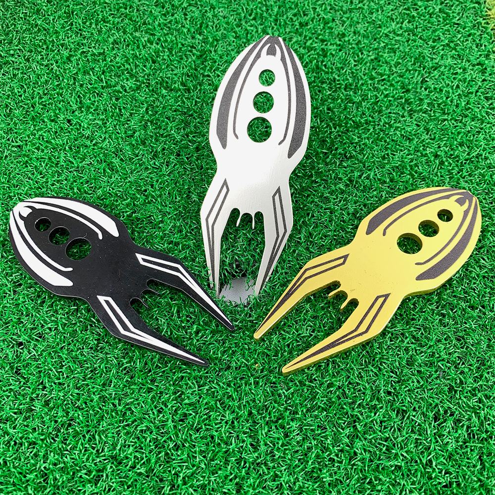 Spider Shaped Golf Divot Repair Tool