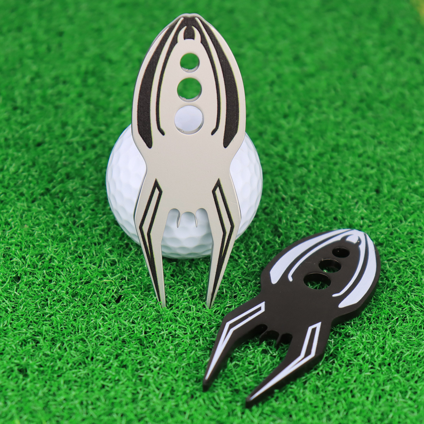 Spider Shaped Golf Divot Repair Tool