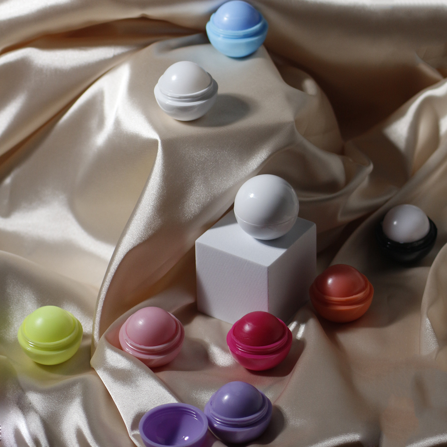 Scented Lip Balm Ball