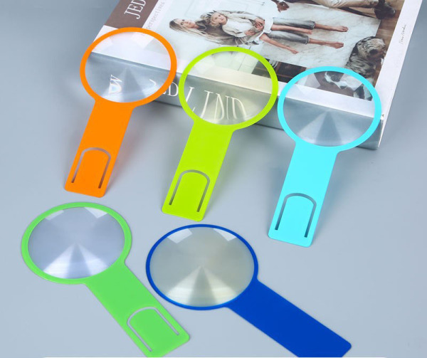 4X Bookmark magnifier