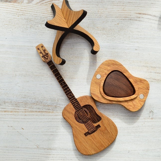 Wood Guitar Pick Box Decor