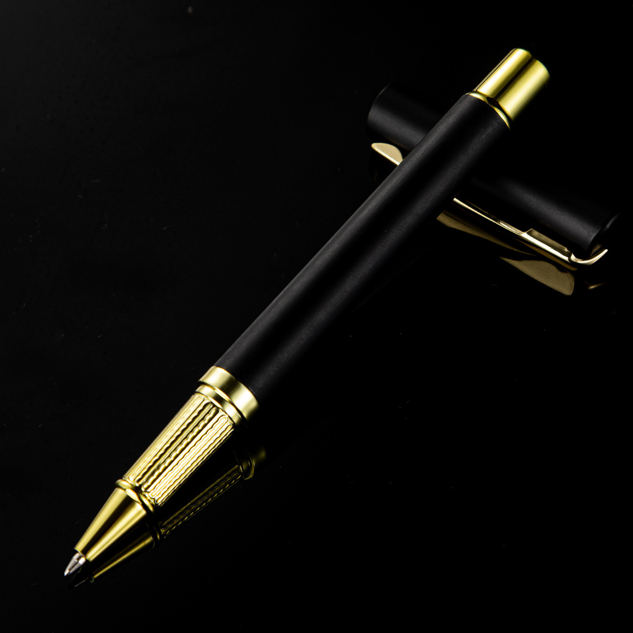 Plastic Gel Pen w/Gold Accents