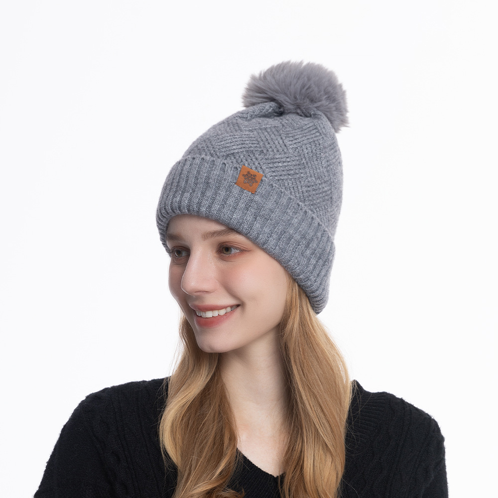 Women's Winter Knitted Beanie w/Pom Pom & Fleece Lining