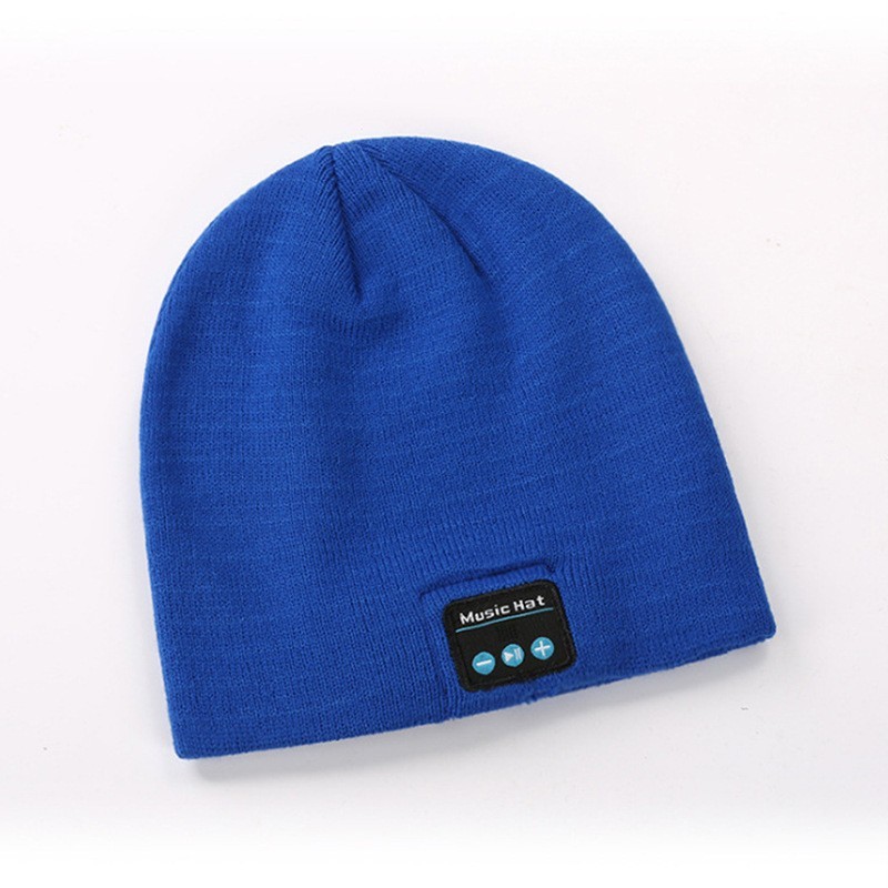 Knitted Beanie w/Wireless Headphones