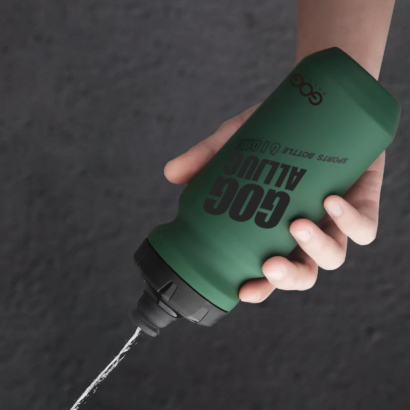 20oz Squeeze Water Bottle