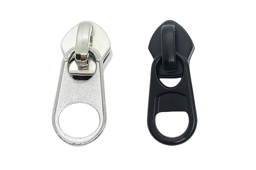 Short Plate Zipper Puller