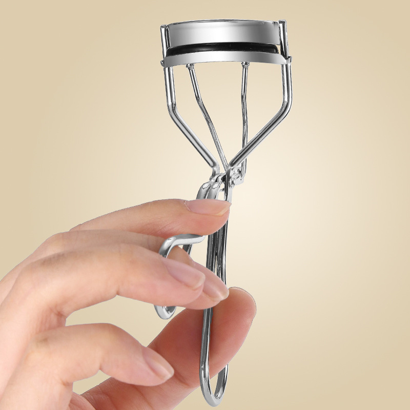 Wide-Angle Eyelash Curler
