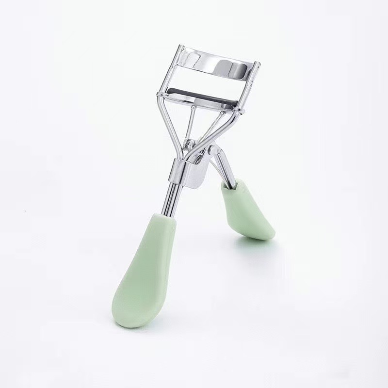 Wide-Angle Handle Eyelash Curler