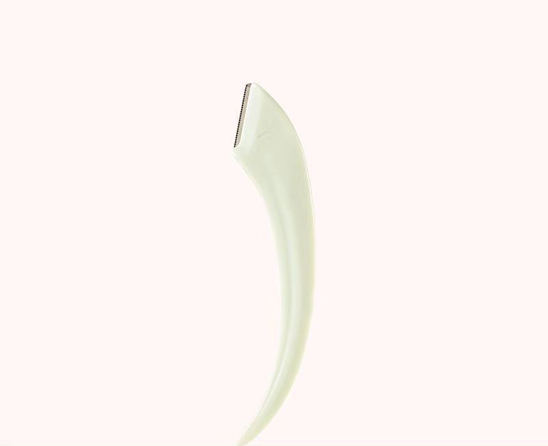 Crescent-Shaped Safety Eyebrow Razor