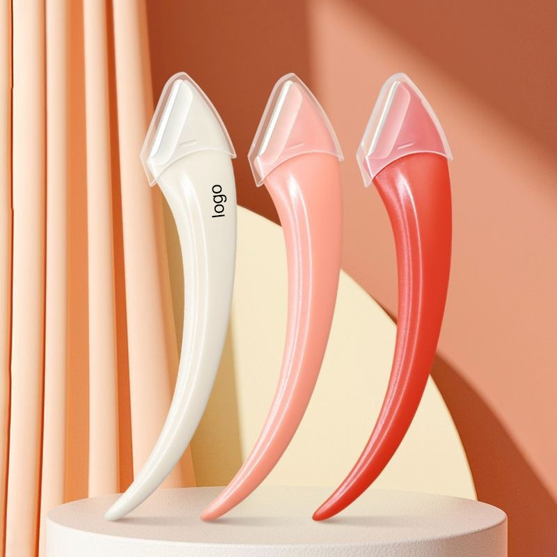 Crescent-Shaped Safety Eyebrow Razor